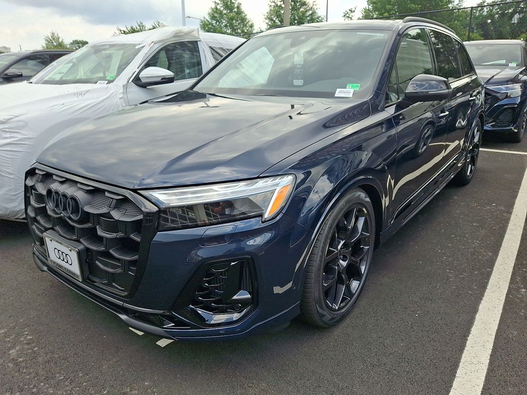 Thumbnail: 2025 Audi SQ7 - 1