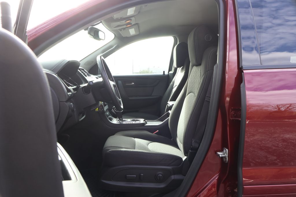 Thumbnail: 2016 GMC Acadia - 29