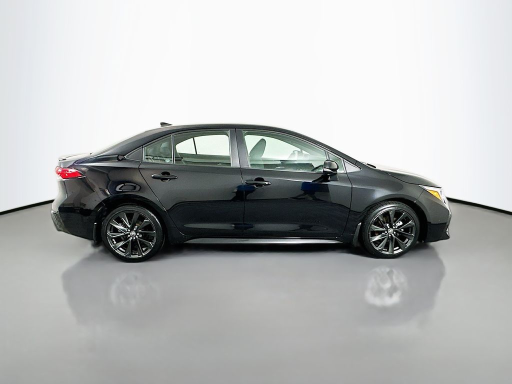 Thumbnail: 2024 Toyota Corolla - 4