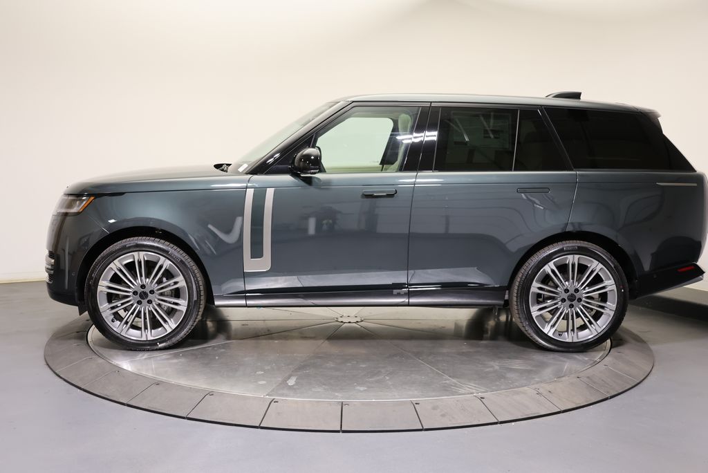 Thumbnail: 2026 Land Rover Range Rover - 2