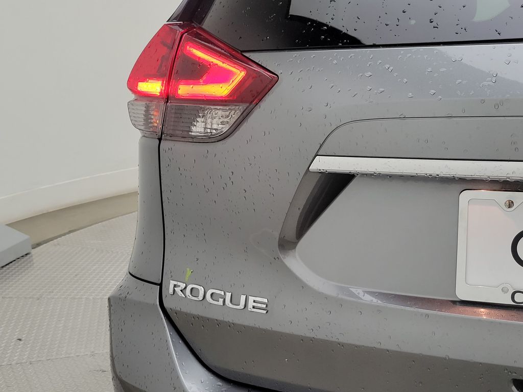 Thumbnail: 2019 Nissan Rogue - 9