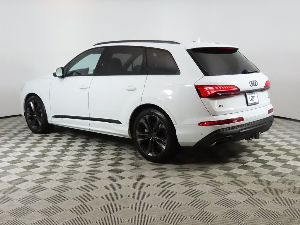 Thumbnail: 2026 Audi Q7 - 3