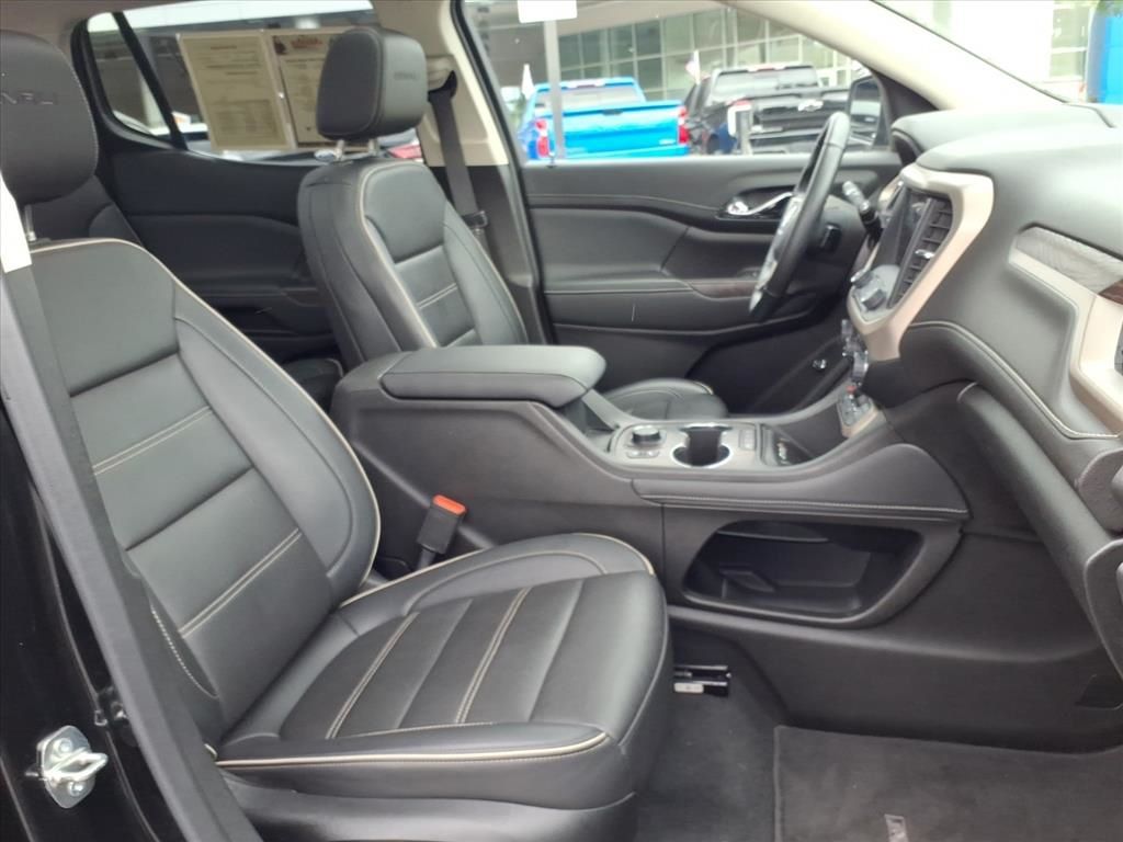 GMCAcadia28