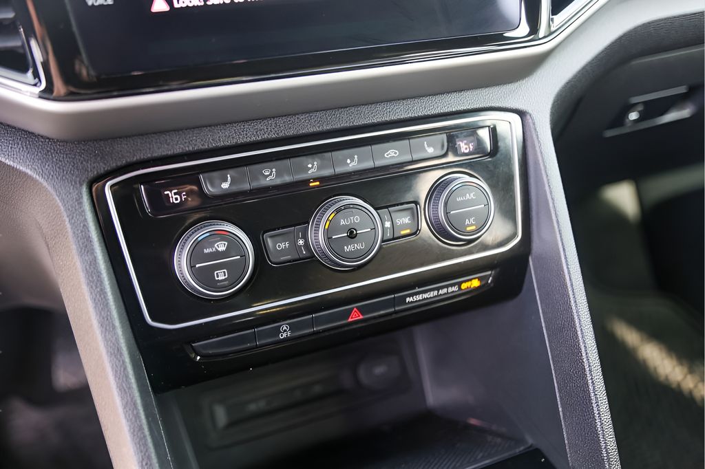 Used Car 2023 Volkswagen Atlas Cross Sport  2.0t Se W/technology For Sale Under $30,000 In Austin, Texas