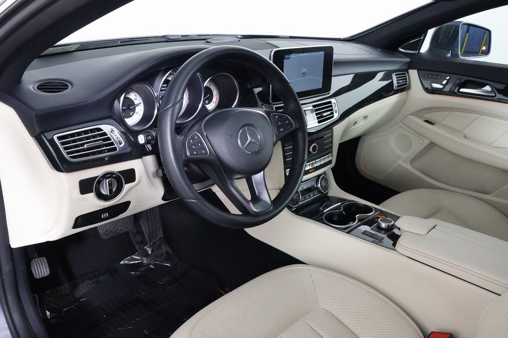 Thumbnail: 2016 Mercedes-Benz CLS - 7