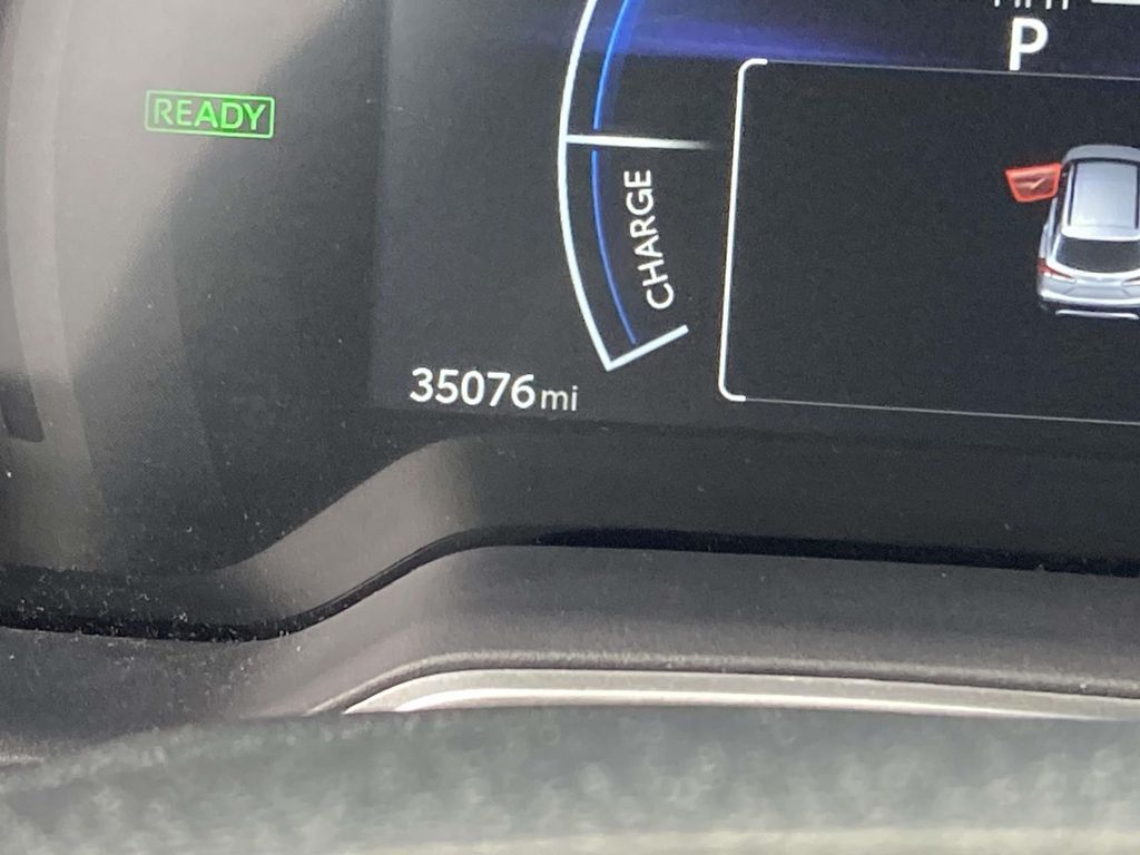 Used 2024  Toyota Hybrid XSE image 20