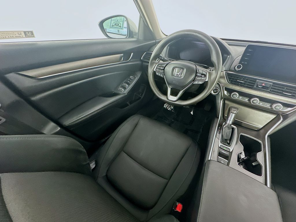 Used 2022 Silver Honda LX image 9