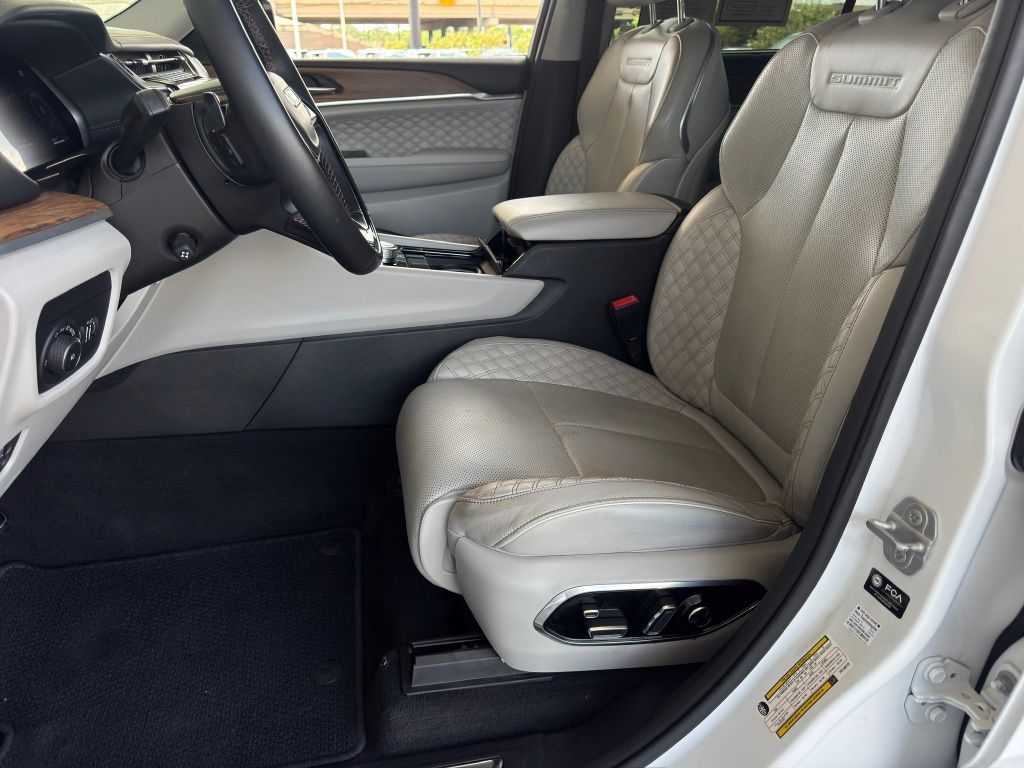 2023 Jeep Grand Cherokee L Summit White at Gullo Toyota