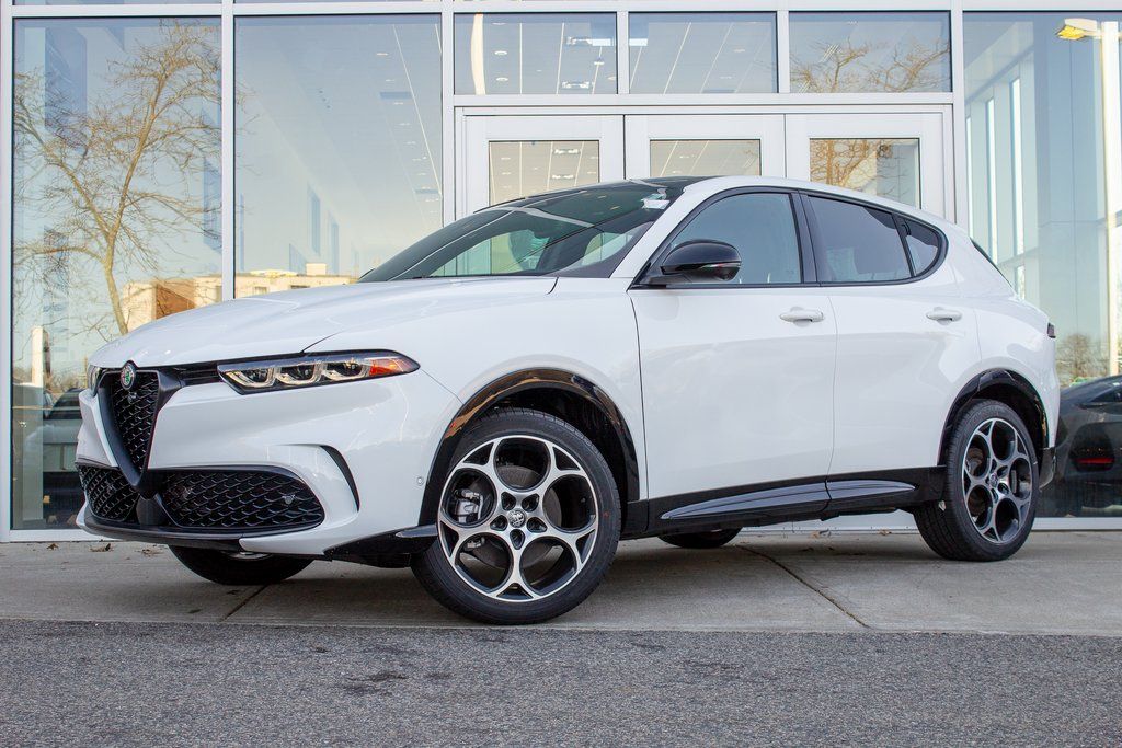 2025 Alfa Romeo Tonale AWD