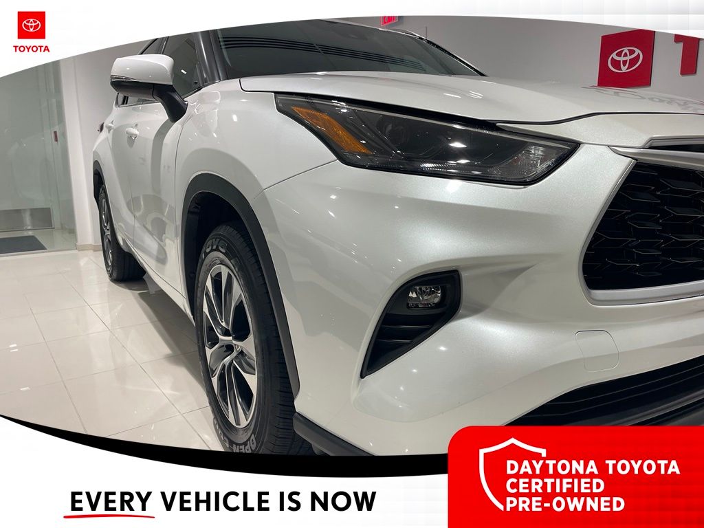 Used 2025 Toyota Highlander SUV