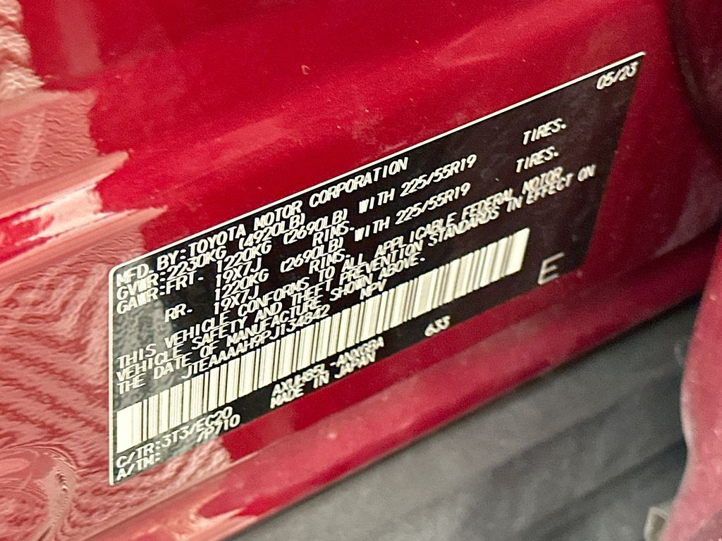 Thumbnail: 2023 Toyota Venza - 32