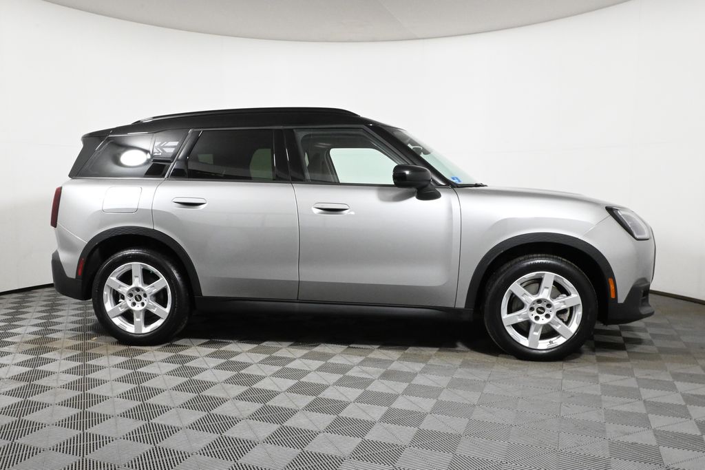 2025 MINI Cooper Countryman Base 8