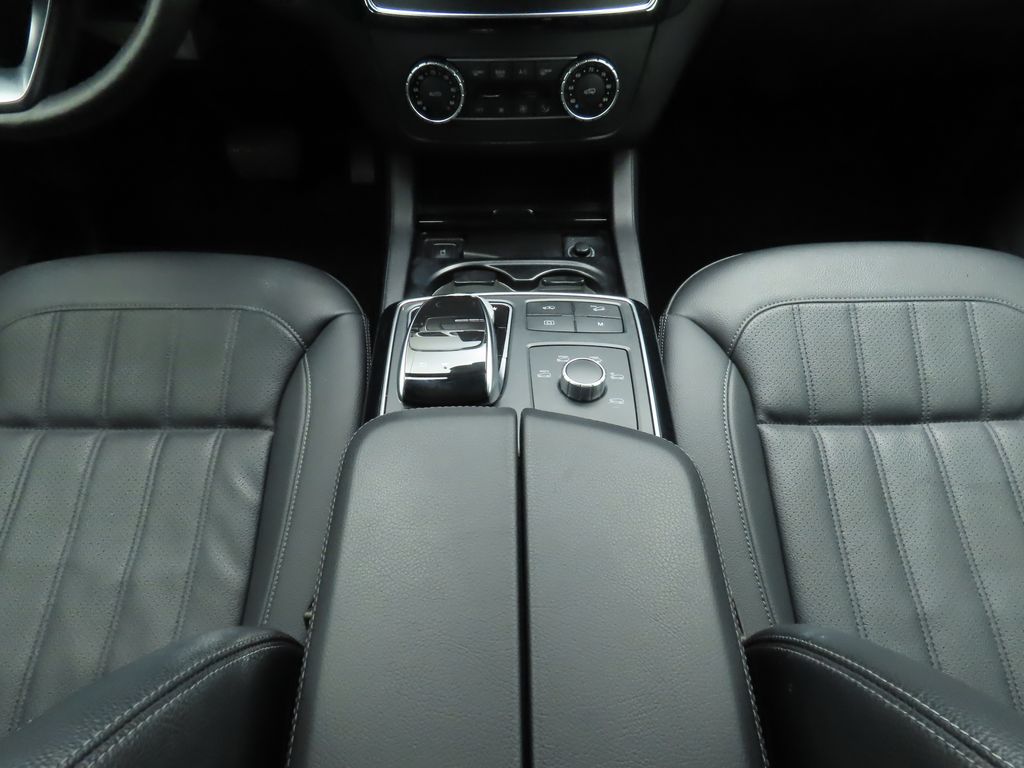 Thumbnail: 2019 Mercedes-Benz GLS - 16