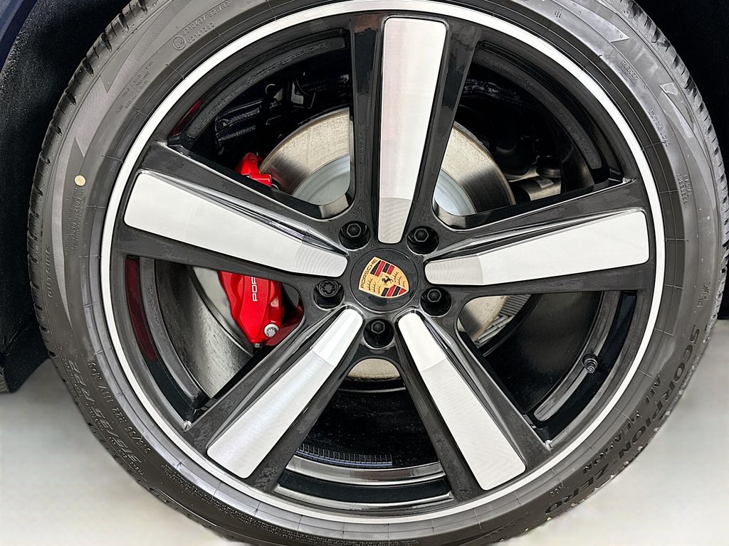 Thumbnail: 2026 Porsche Cayenne - 31