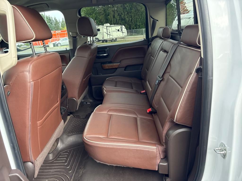 2017 Iridescent Pearl Tricoat Chevrolet Silverado 1500 High Country 4X4 Truck