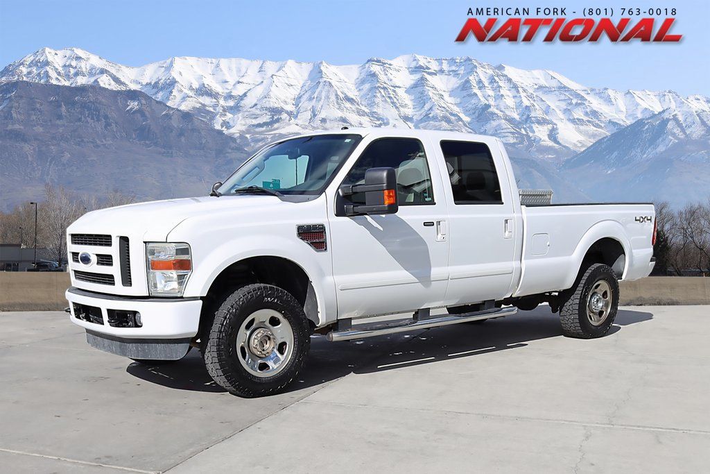 White 2008 Ford F-350 Super Duty Pickup Truck Four-Wheel Drive 5-Speed Automatic Overdrive