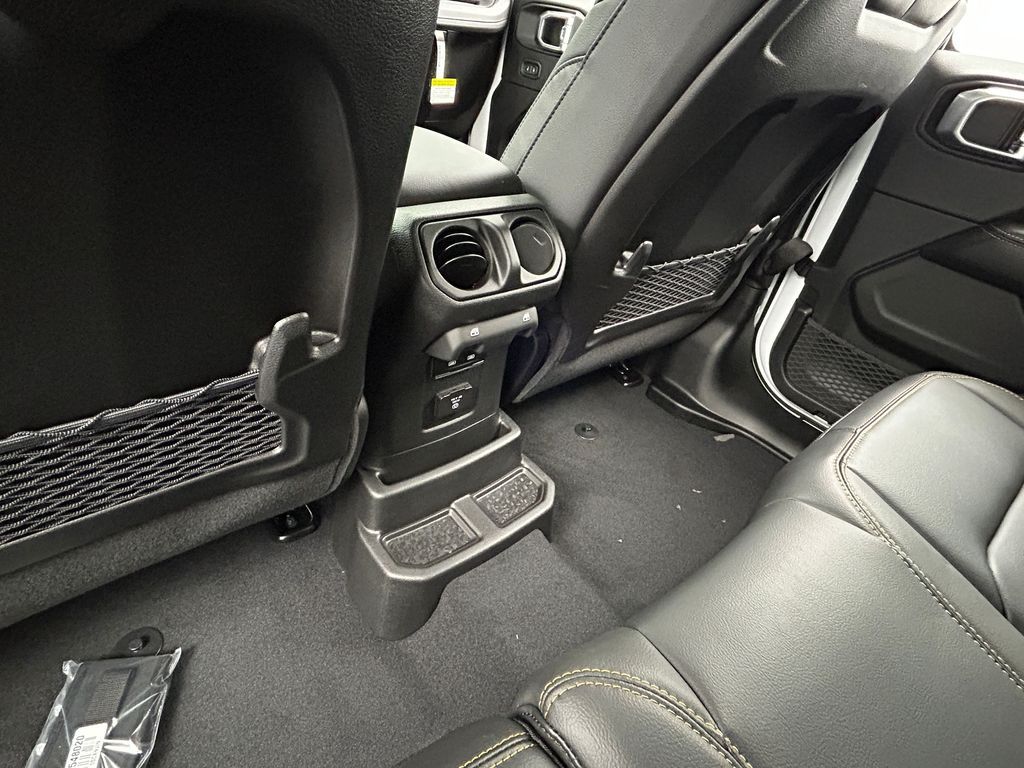 New 2026 Bright White Clearcoat Jeep Sahara image 32