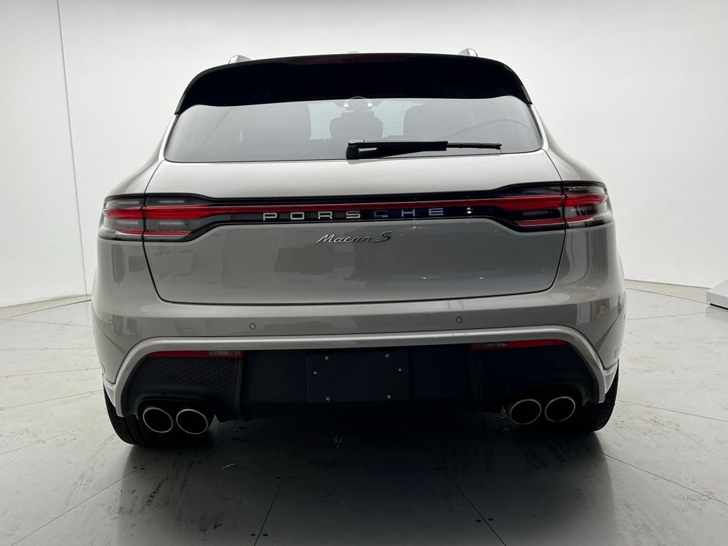Thumbnail: 2023 Porsche Macan - 21