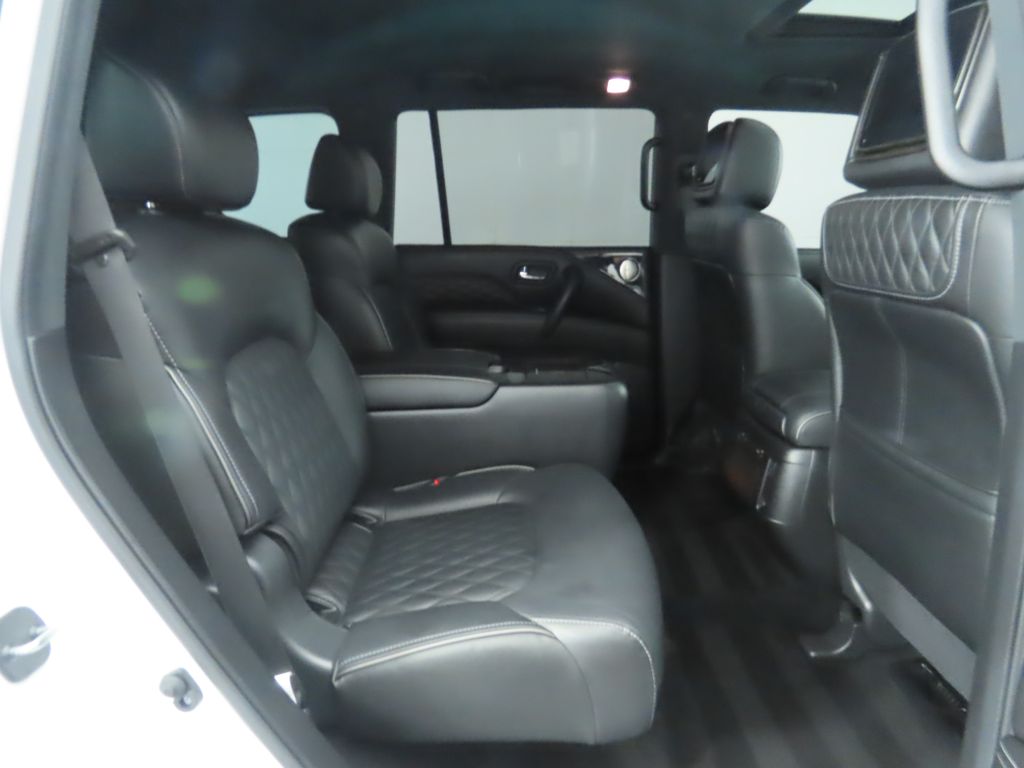 2023 INFINITI QX80 Sensory 23