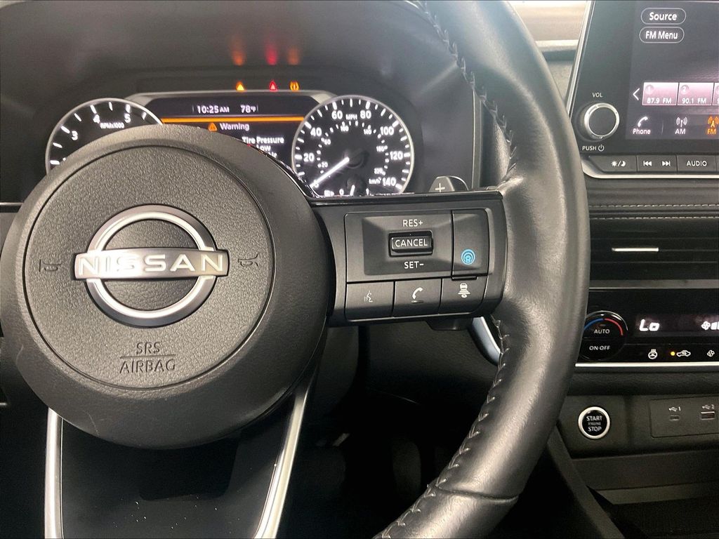 2023 Nissan Rogue — photo 24
