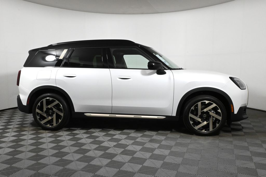 2025 MINI Cooper Countryman  8