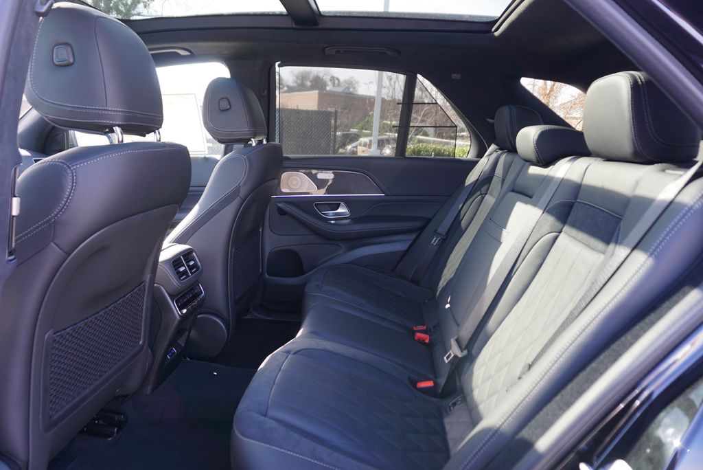 Thumbnail: 2026 Mercedes-Benz GLE - 13