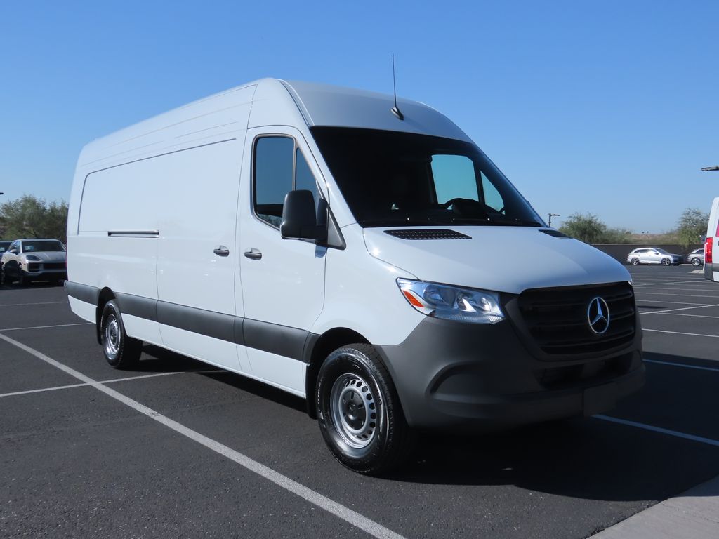 2025 Mercedes-Benz Sprinter 2500 3