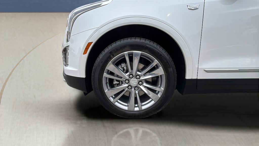 used 2023 Cadillac XT5 car, priced at $31,450