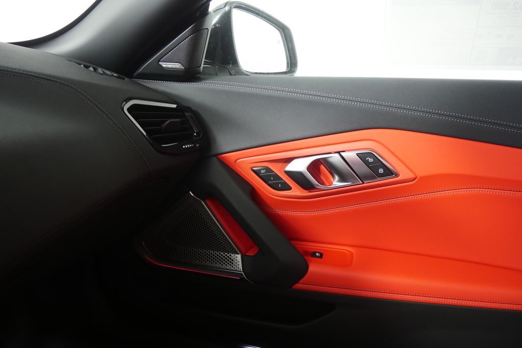 Thumbnail: 2026 BMW Z4 - 22