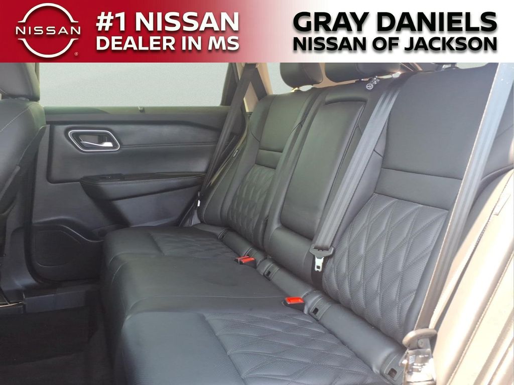 Used 2025 Nissan Rogue SUV