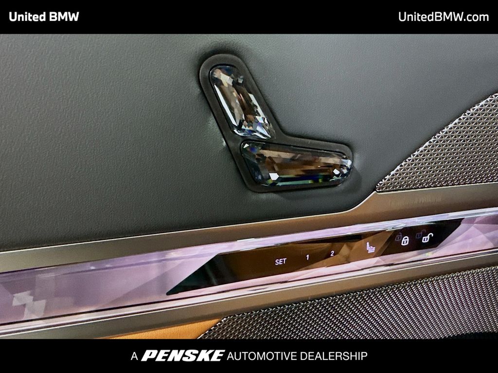 Thumbnail: 2026 BMW 7 Series - 4