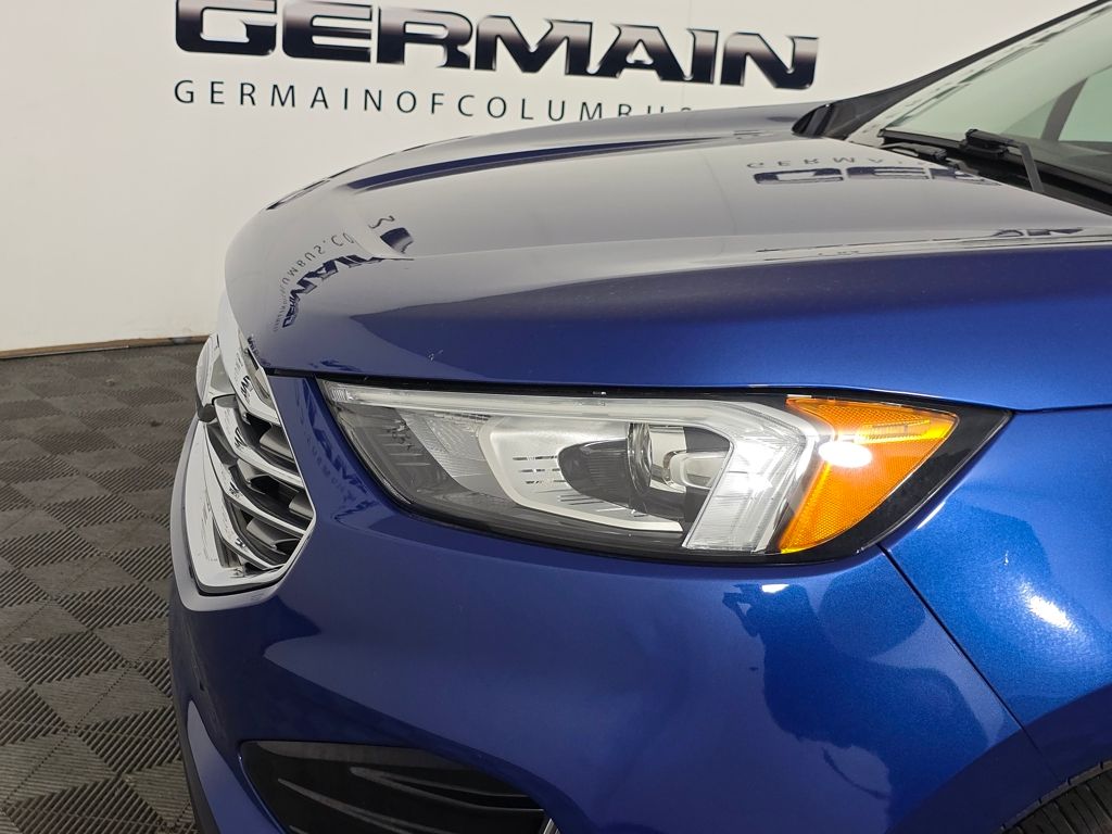 2022 Ford Edge Titanium photo 11