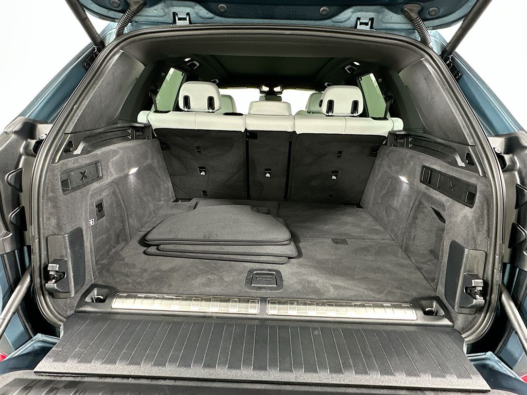 Thumbnail: 2025 BMW X5 - 27