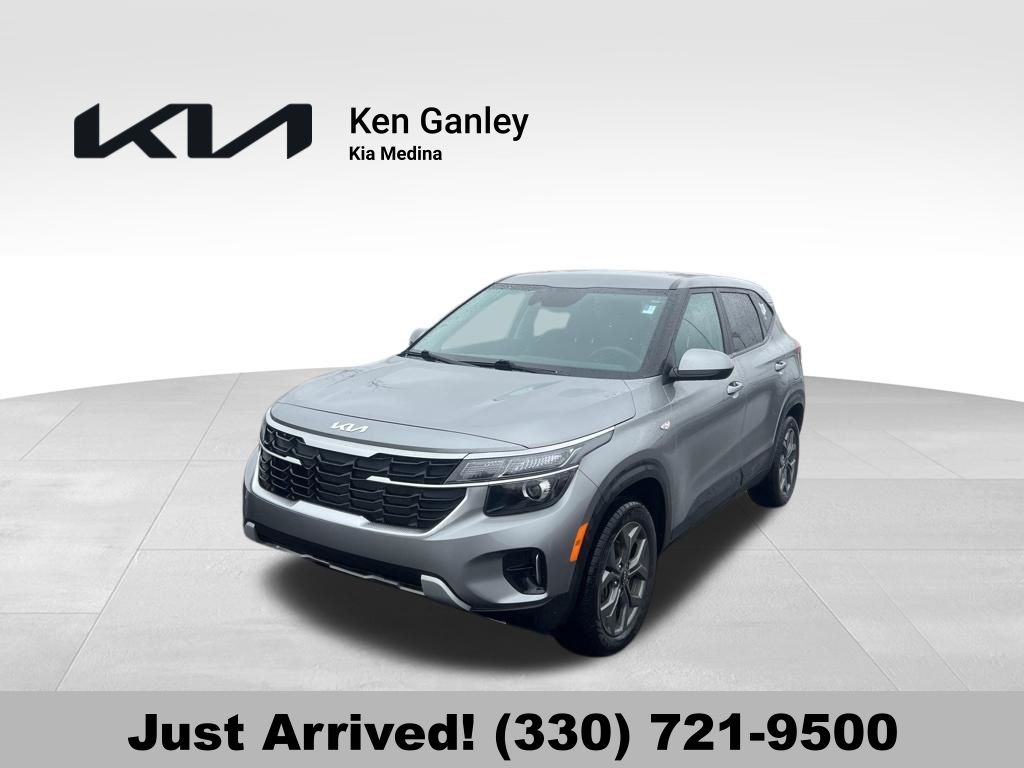Steel Gray 2024 Kia Seltos LX AWD SUV / Crossover All-Wheel Drive Continuously Variable Transmission