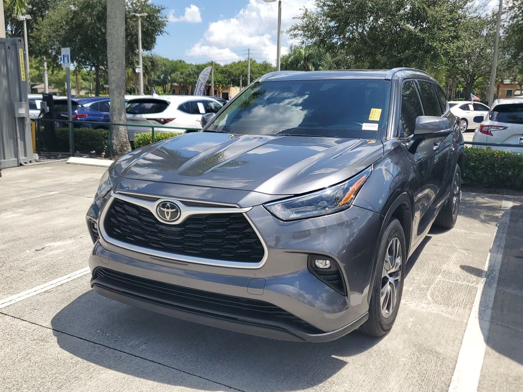2021 Toyota Highlander - $25,888
