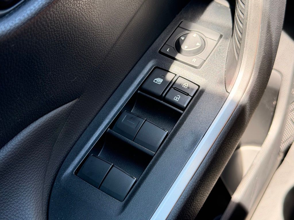 2025 Toyota RAV4 LE Silver Sky Metallic - Jim Hudson Acura - Image 25