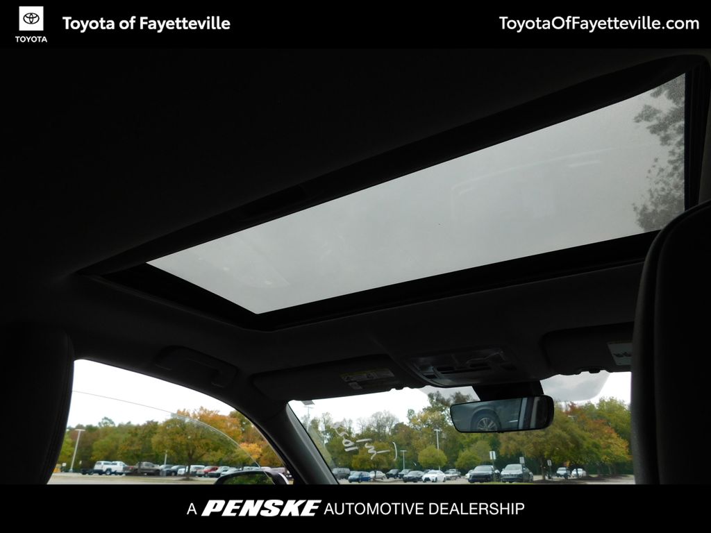 Thumbnail: 2018 Toyota Highlander - 6