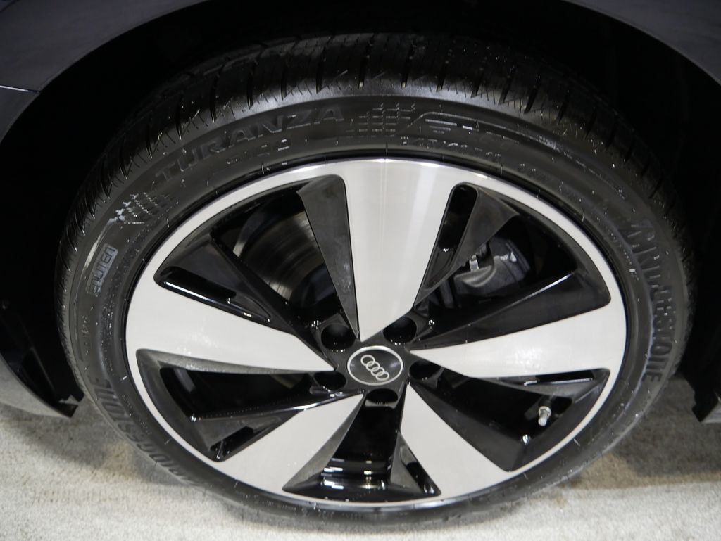 Thumbnail: 2025 Audi A5 - 12