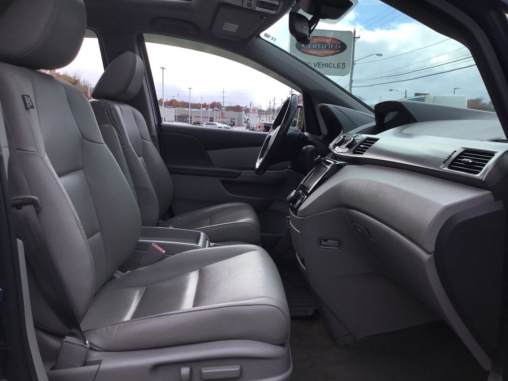 Thumbnail: 2016 Honda Odyssey - 9