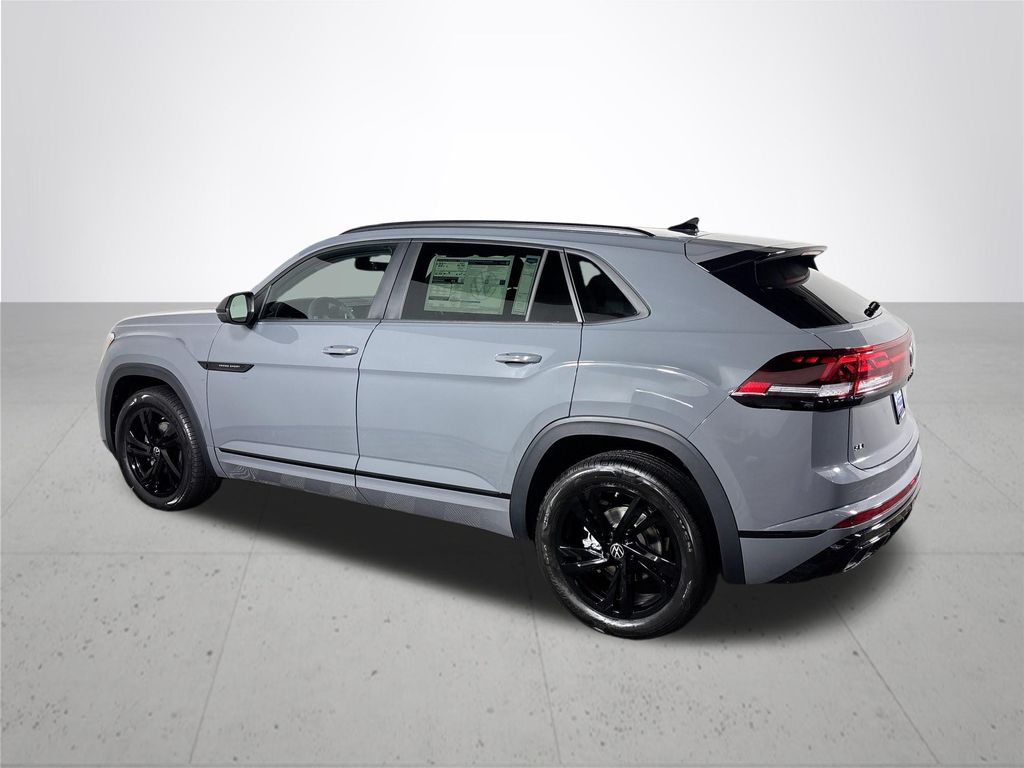 2026 Volkswagen Atlas Cross Sport 2.0T SEL R-Line Black