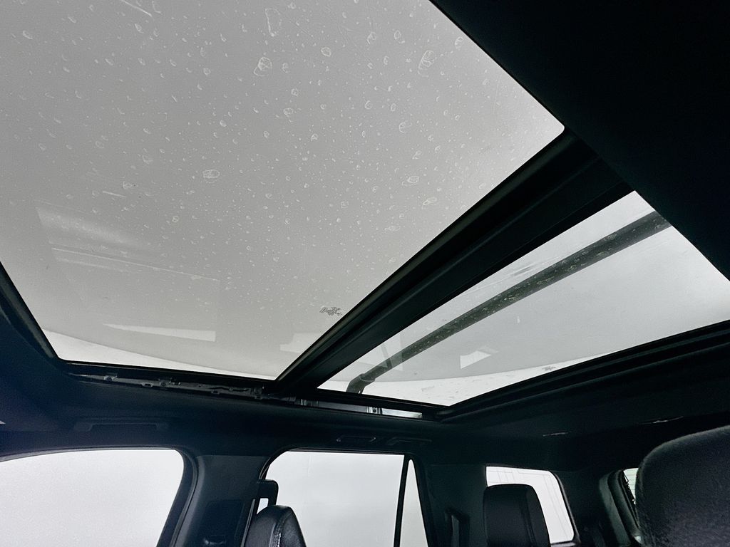 Used 2021 Black Ford XLT image 21