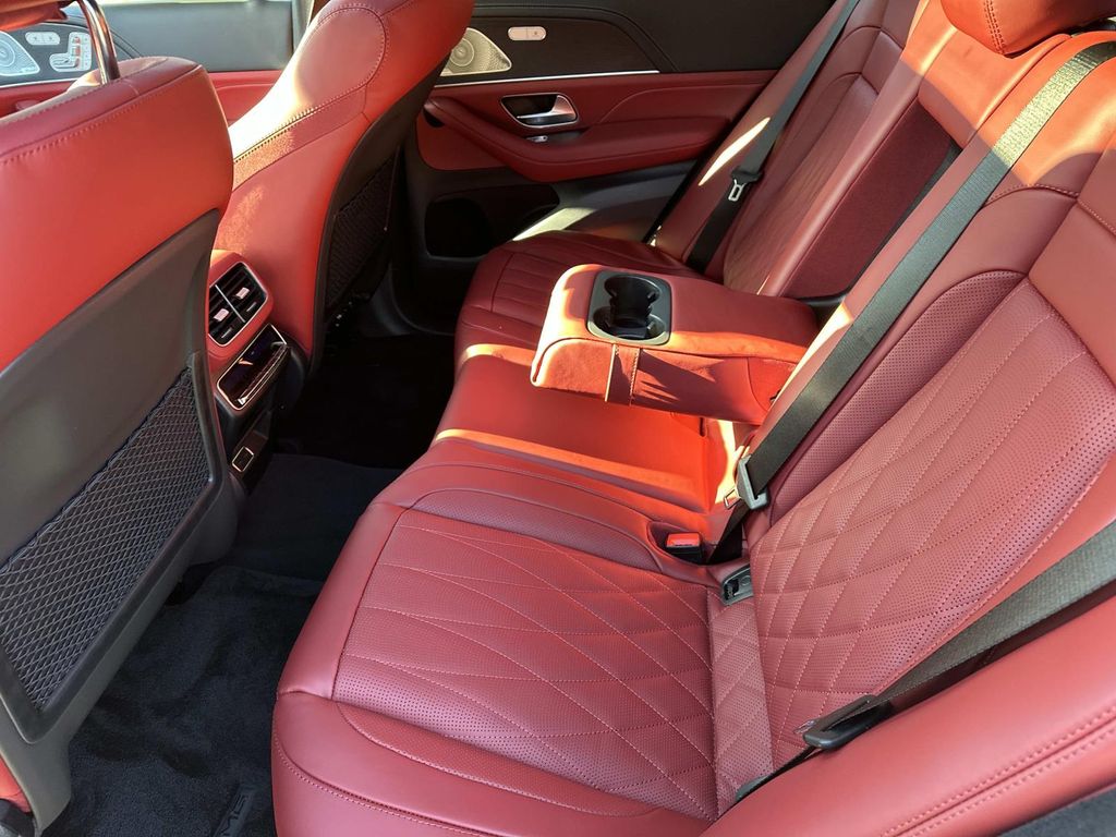 Thumbnail: 2026 Mercedes-Benz GLE - 14