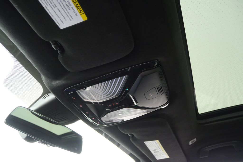 Thumbnail: 2020 BMW X7 - 23