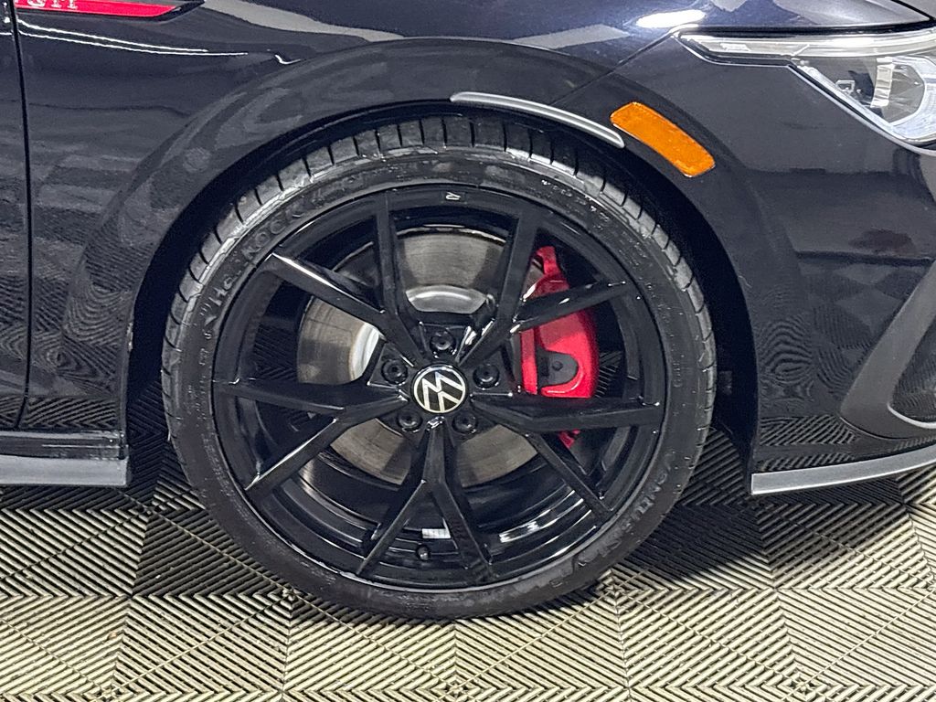 2024 Volkswagen Golf GTI SE