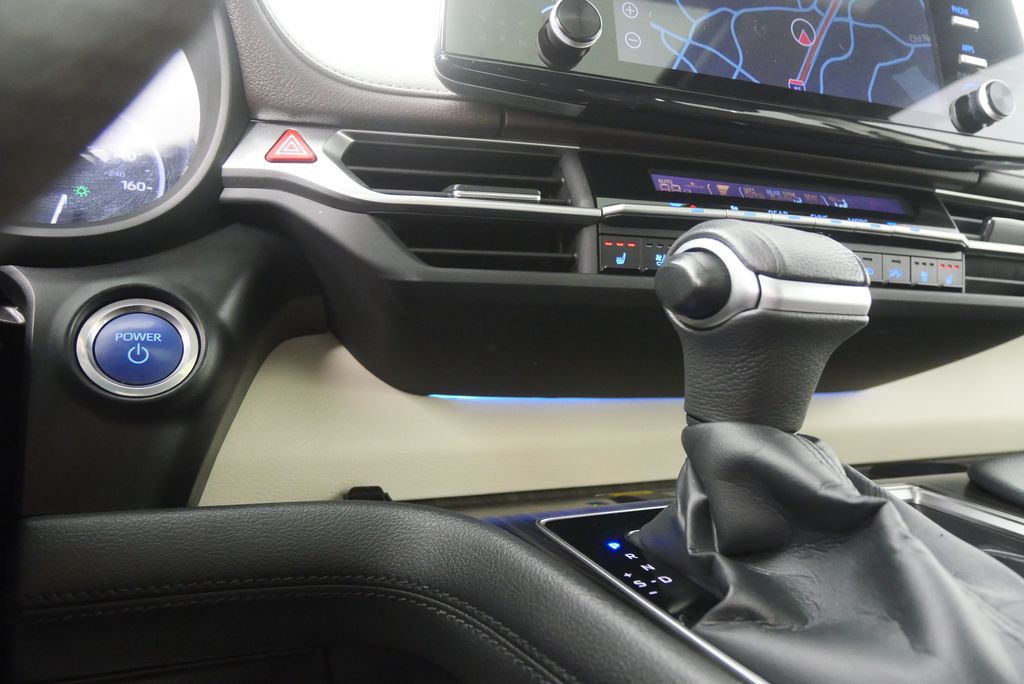 Thumbnail: 2022 Toyota Sienna - 26