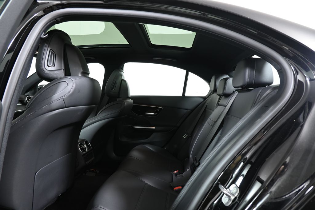 Thumbnail: 2025 Mercedes-Benz C-Class - 32