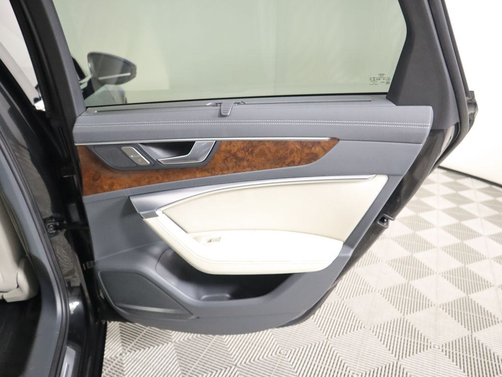 Thumbnail: 2019 Audi A6 - 28