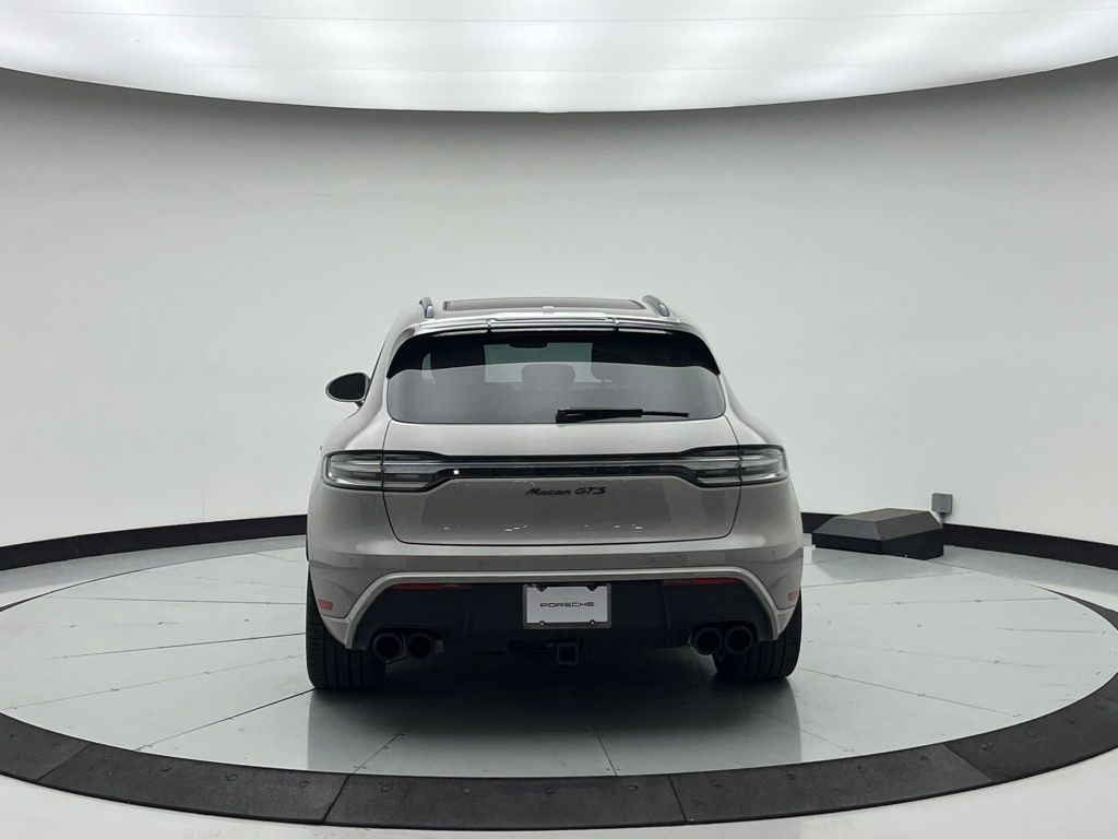 Thumbnail: 2023 Porsche Macan - 9