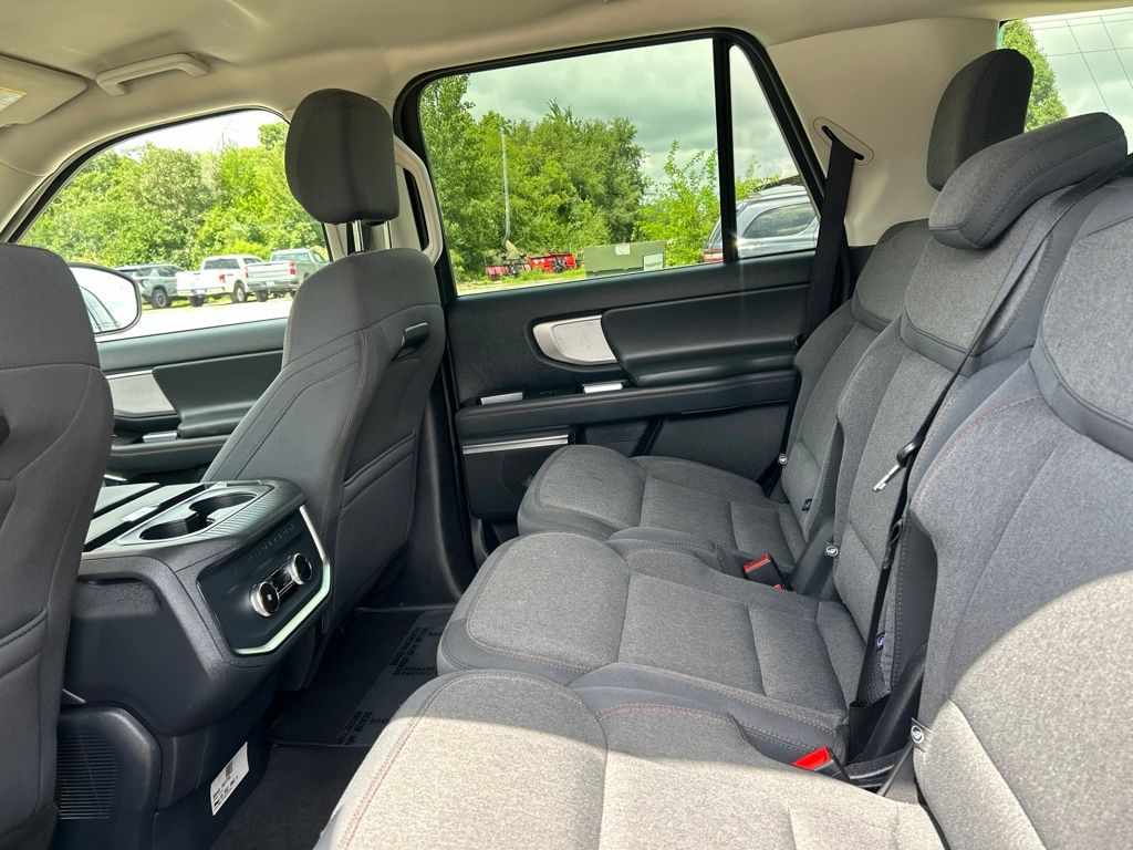 Used 2025 Ford Expedition SUV
