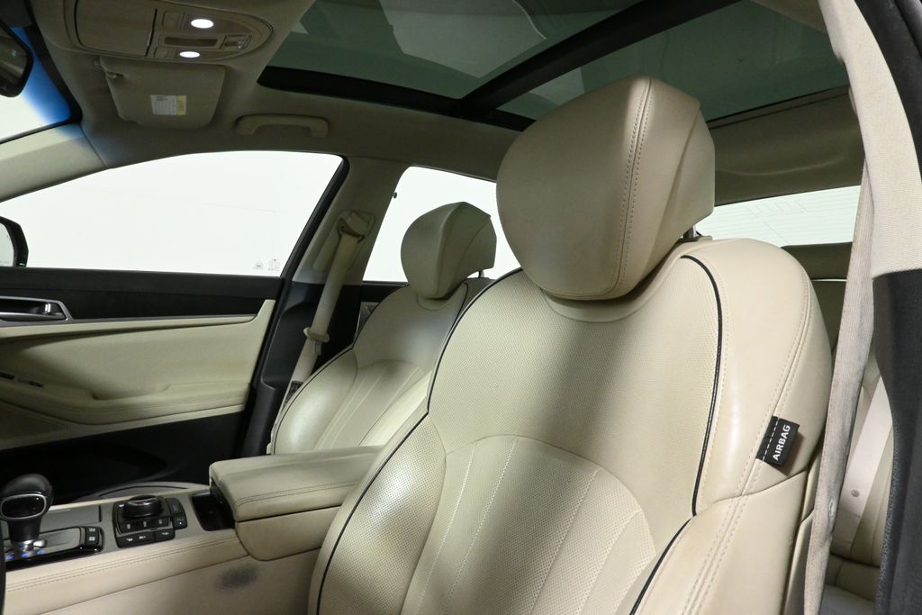 Thumbnail: 2019 Genesis G80 - 4